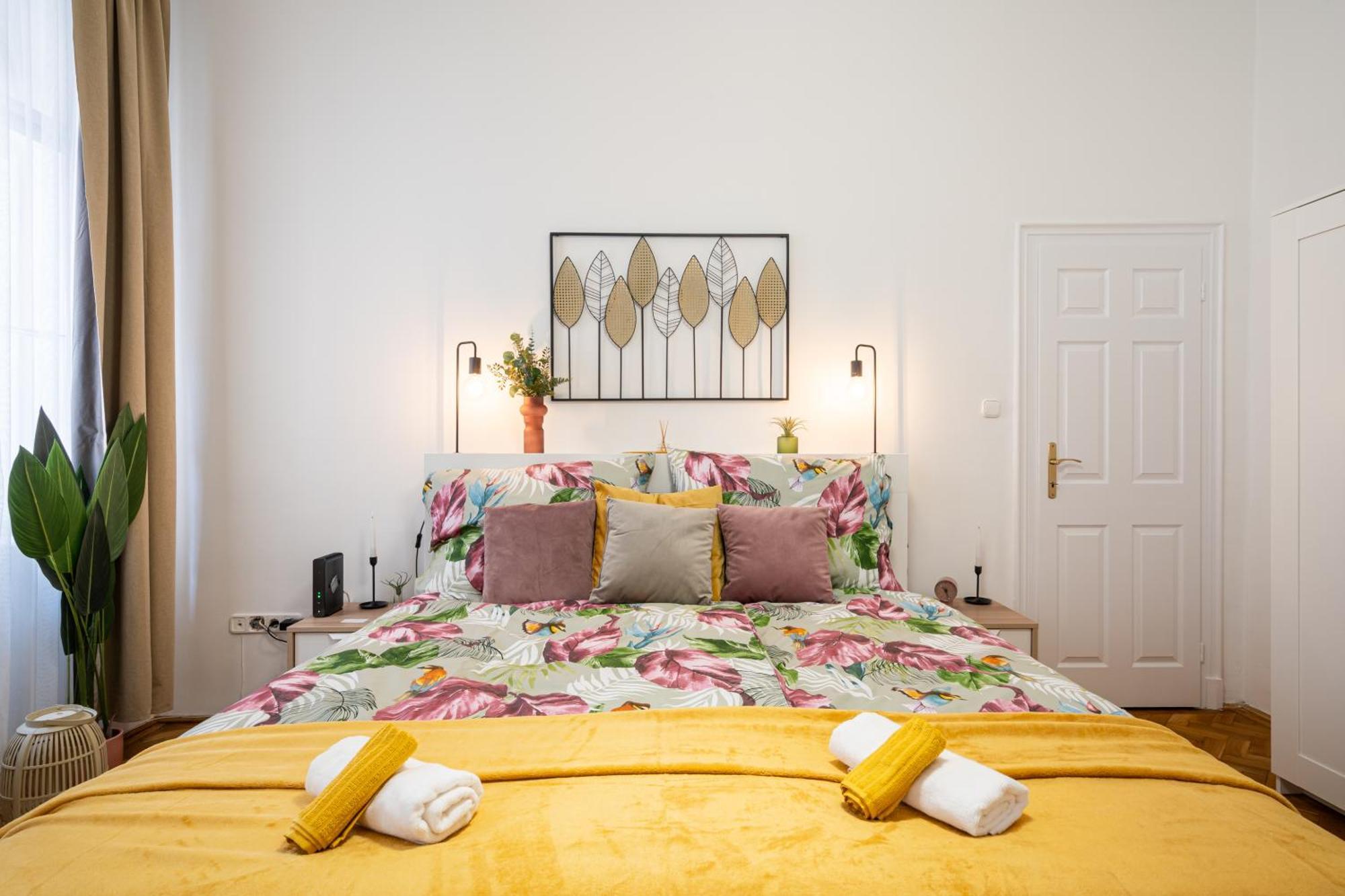 Cosmopolitan Studio - Chic Getaway In A Fancy Neighbourhood Budapest Eksteriør bilde